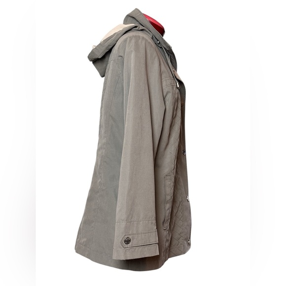 Alia petite spring jacket in Taupe - Picture 4 of 15